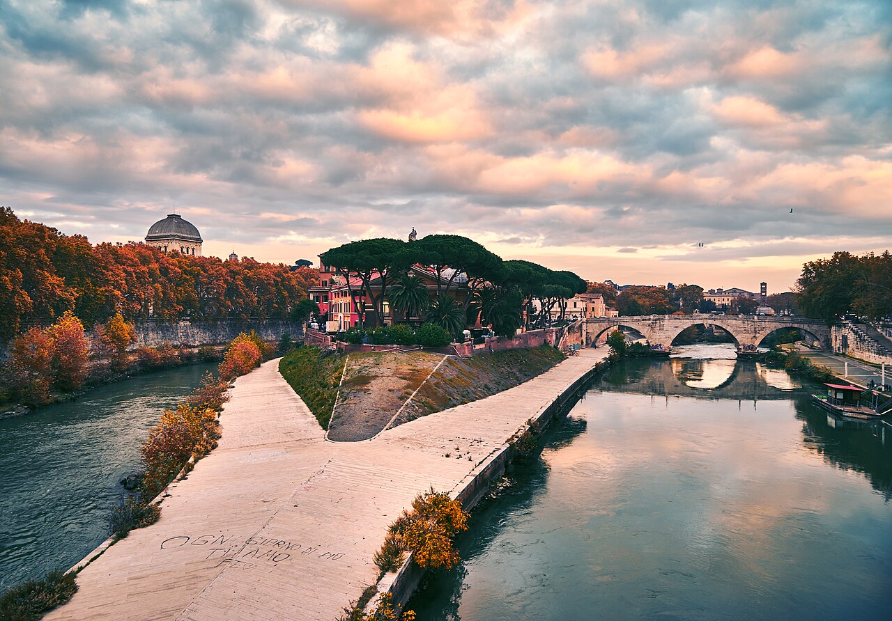 Tiber kıyısı ve Tiberina Adası · Roma